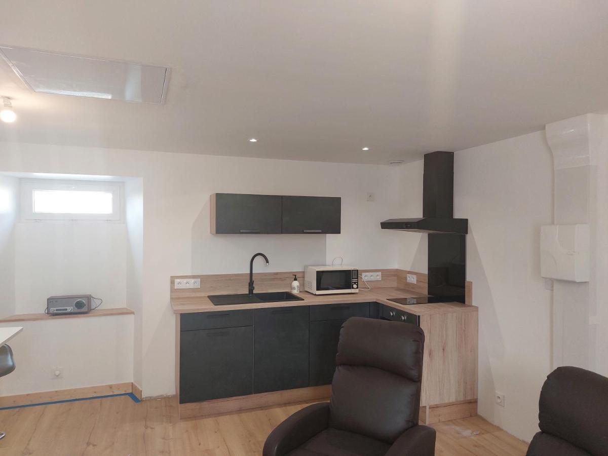 Appartement Plein Centre Broons Exteriör bild