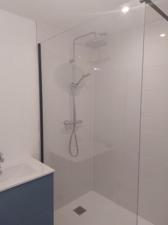 Appartement Plein Centre Broons Exteriör bild